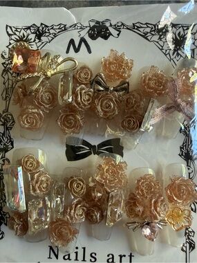 Nails Art Rose Cluster Press-On Nails in Peach Gold - Unbranded